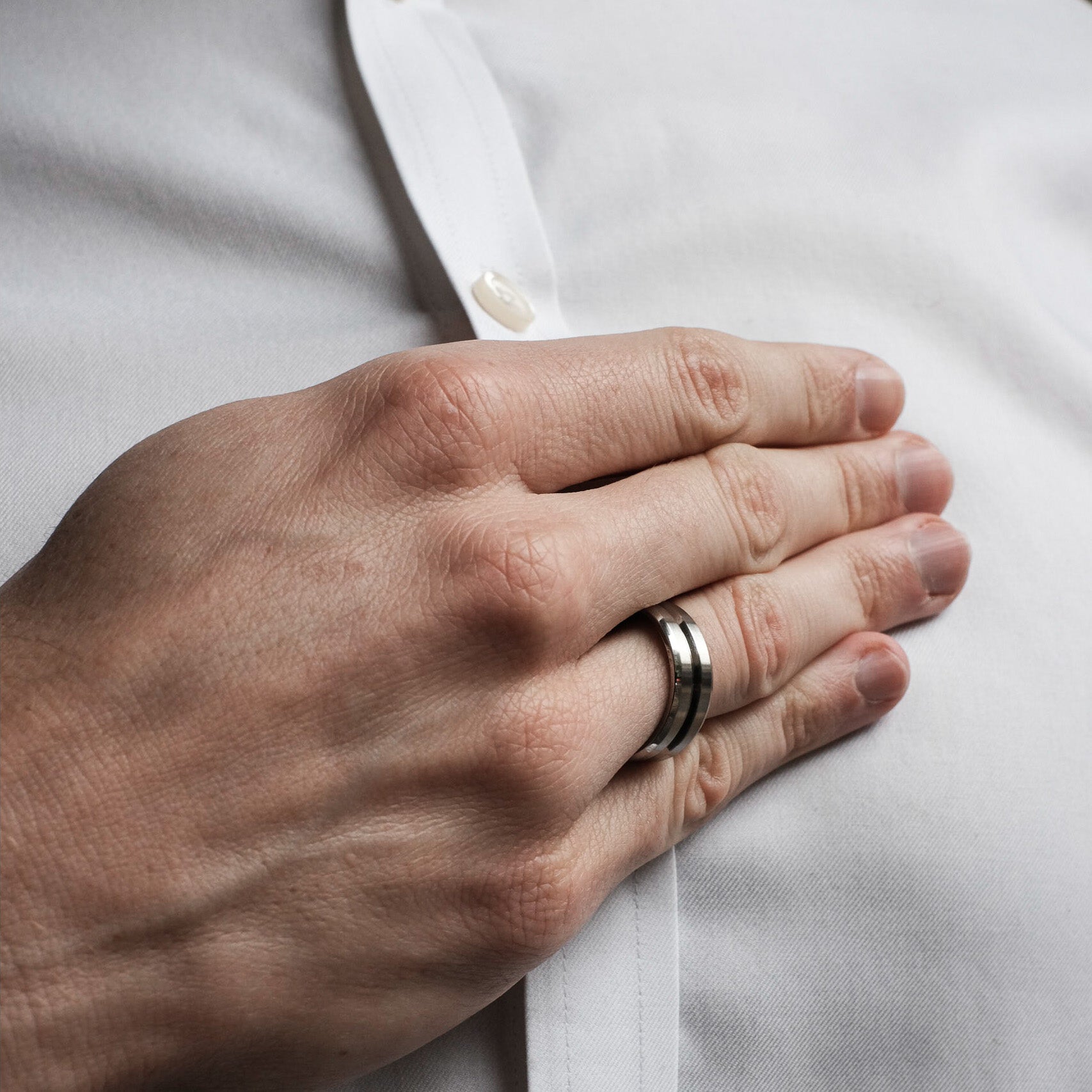 The Hanks - Brushed Beveled Titanium Ring