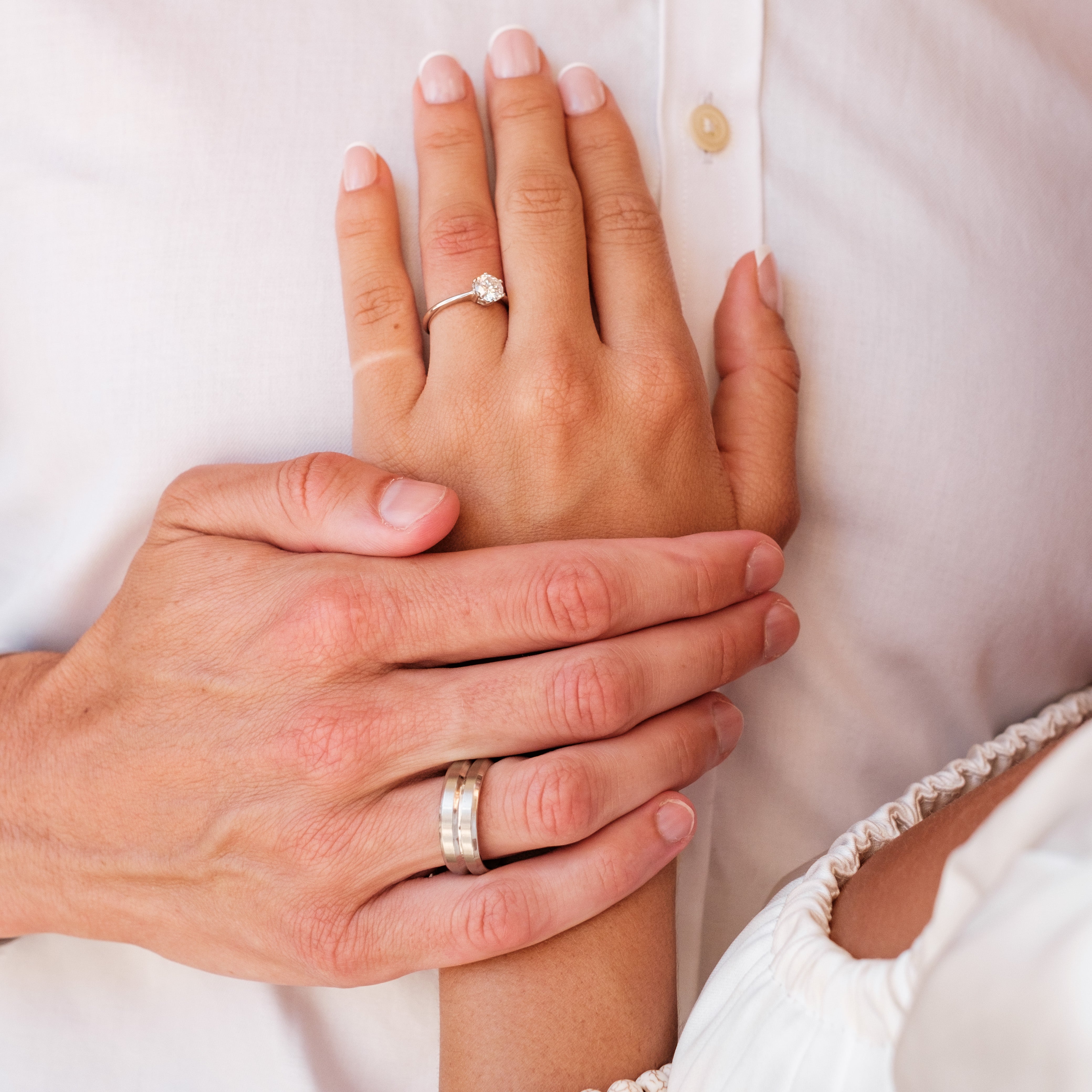 The Gratia - Women's 1.0 crt Moissanite Diamond Ring