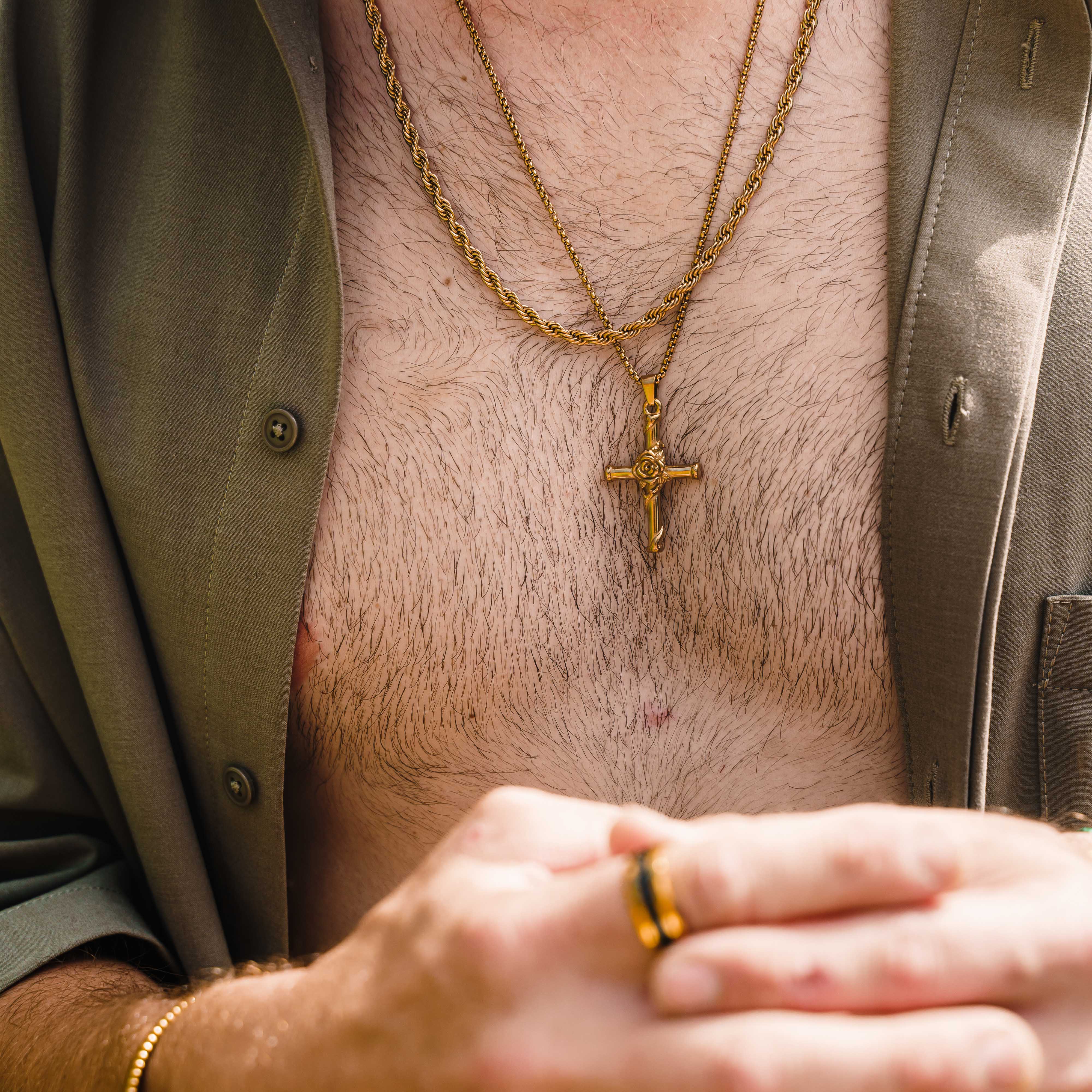 Cross Rose Pendant Necklace (Gold)