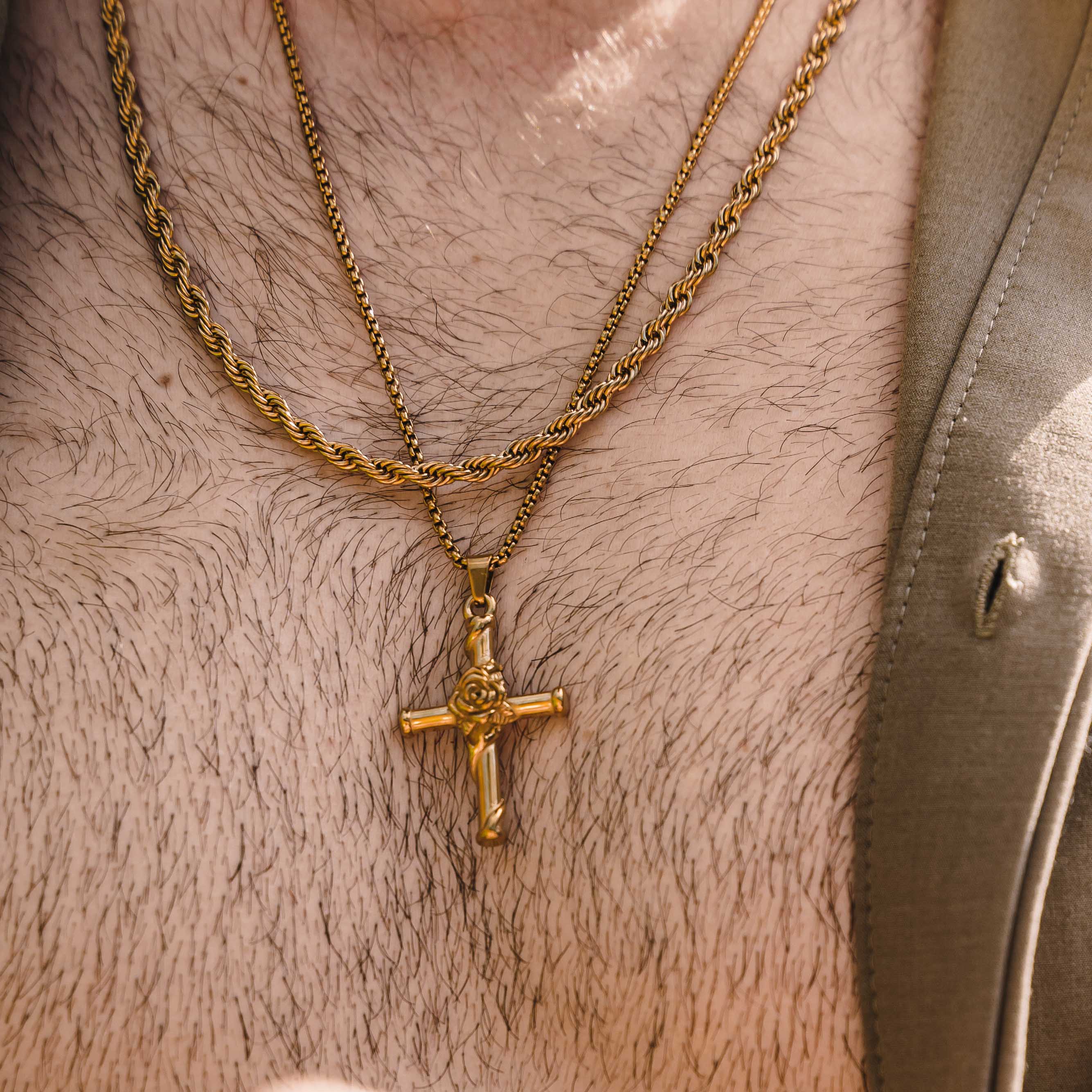 Cross Rose Pendant Necklace (Gold)