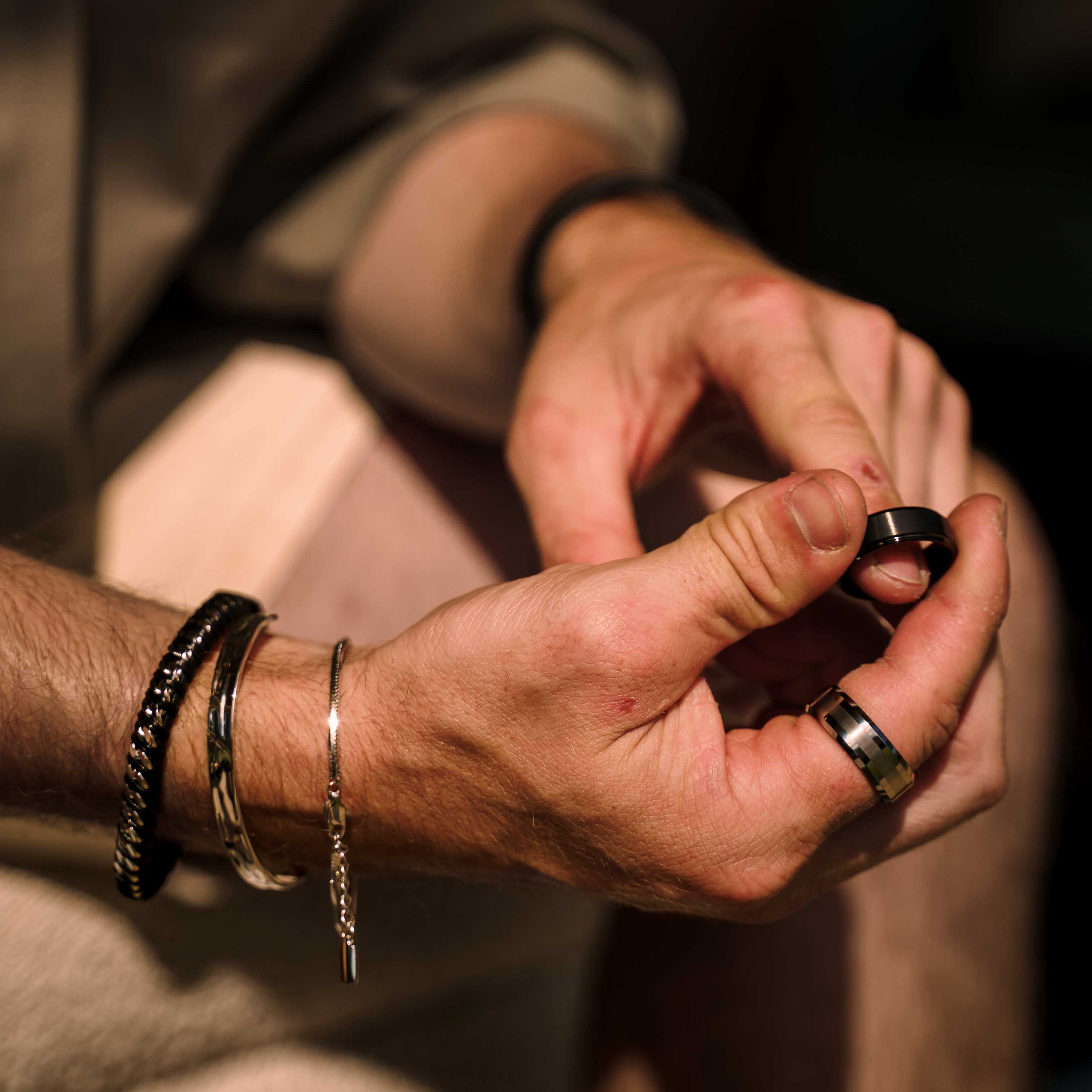 Rip Tide Cuff Bangle (Silver)