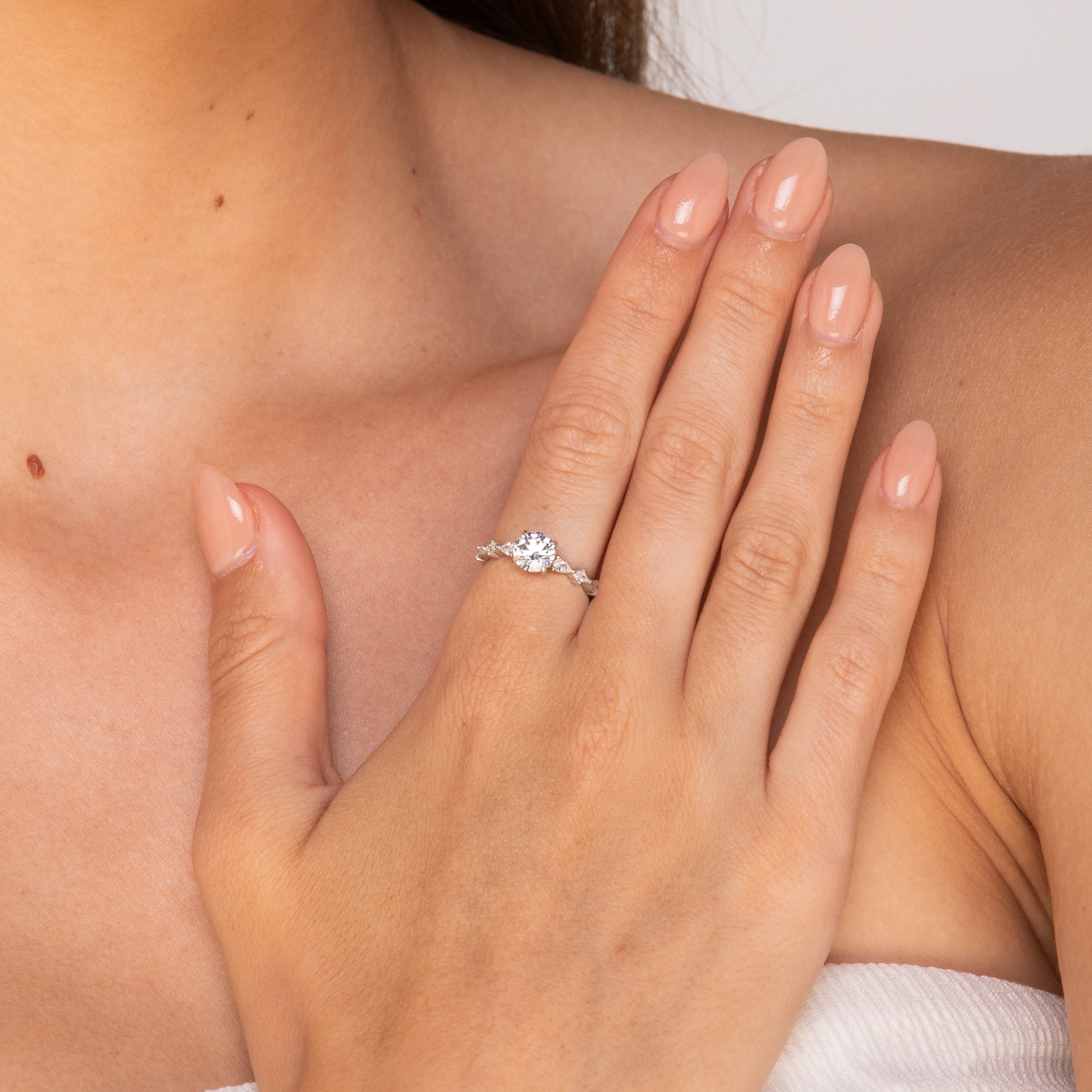 The Alice - Women's Round Sapphire Engagement Wedding Ring