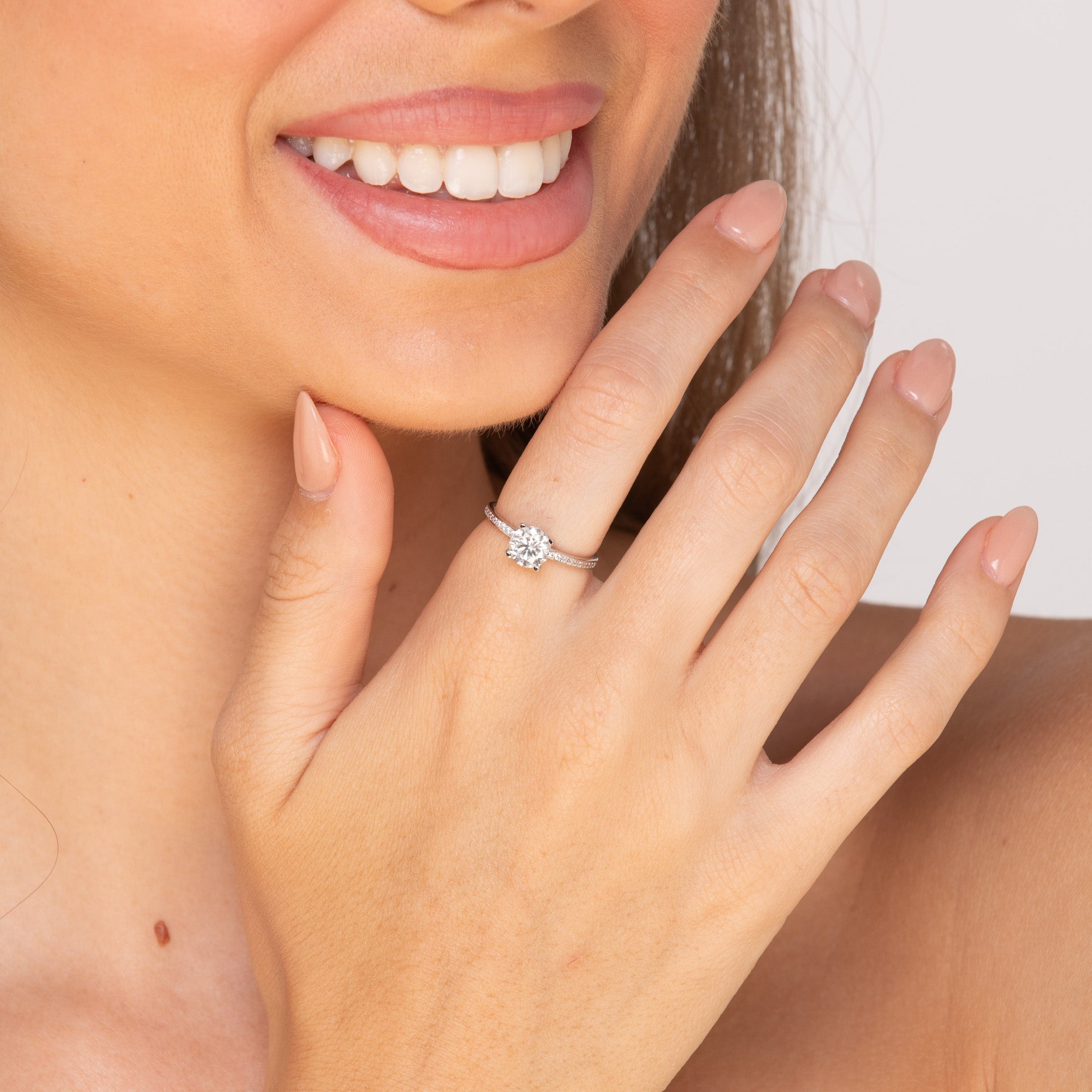 The Hazel - 1.0 crt Moissanite Diamond Ring
