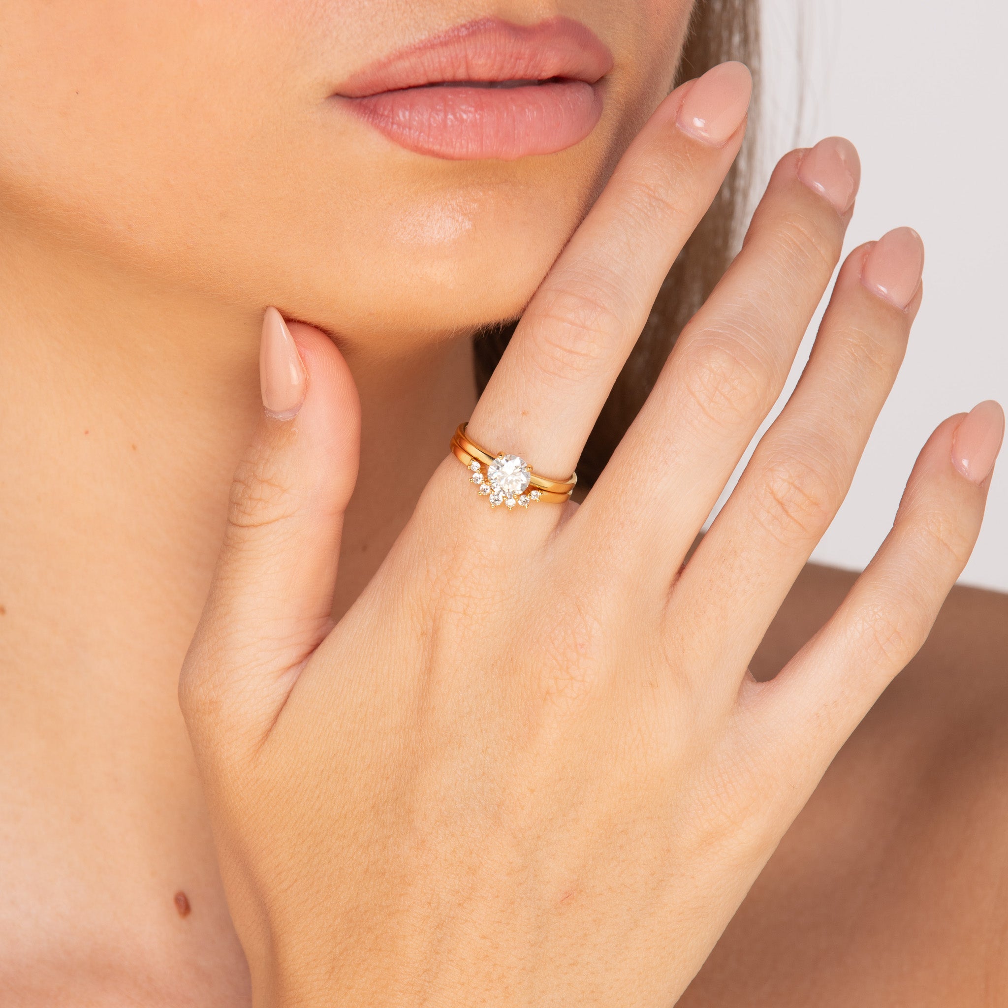 The Cosette - 1.0 crt Moissanite Diamond Ring