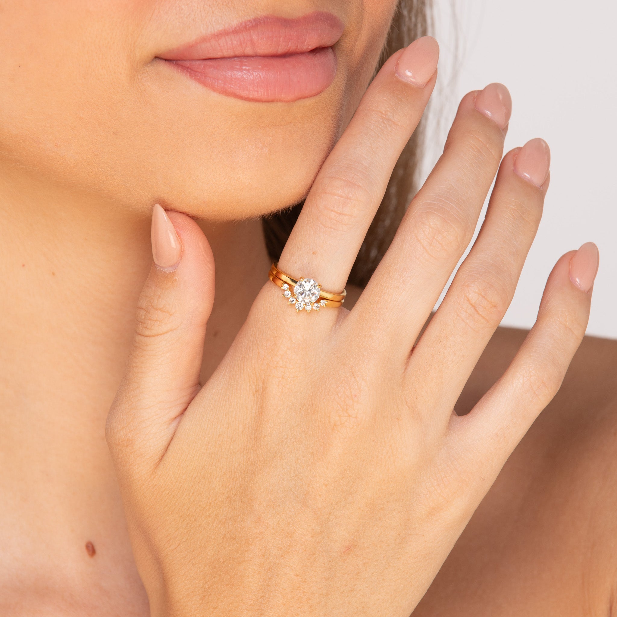 The Cosette - 1.0 crt Moissanite Diamond Ring
