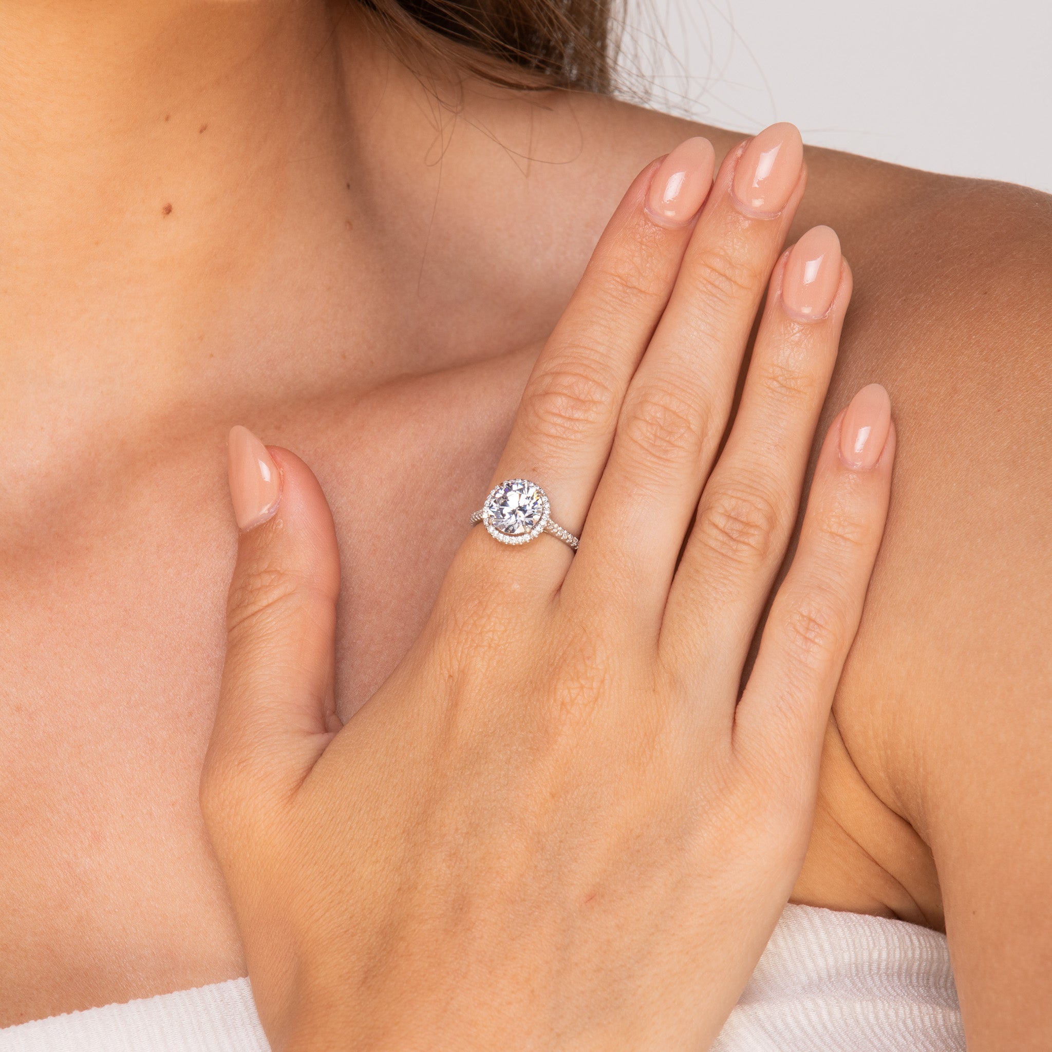 The Elizabeth Round Sapphire Engagement Wedding Ring