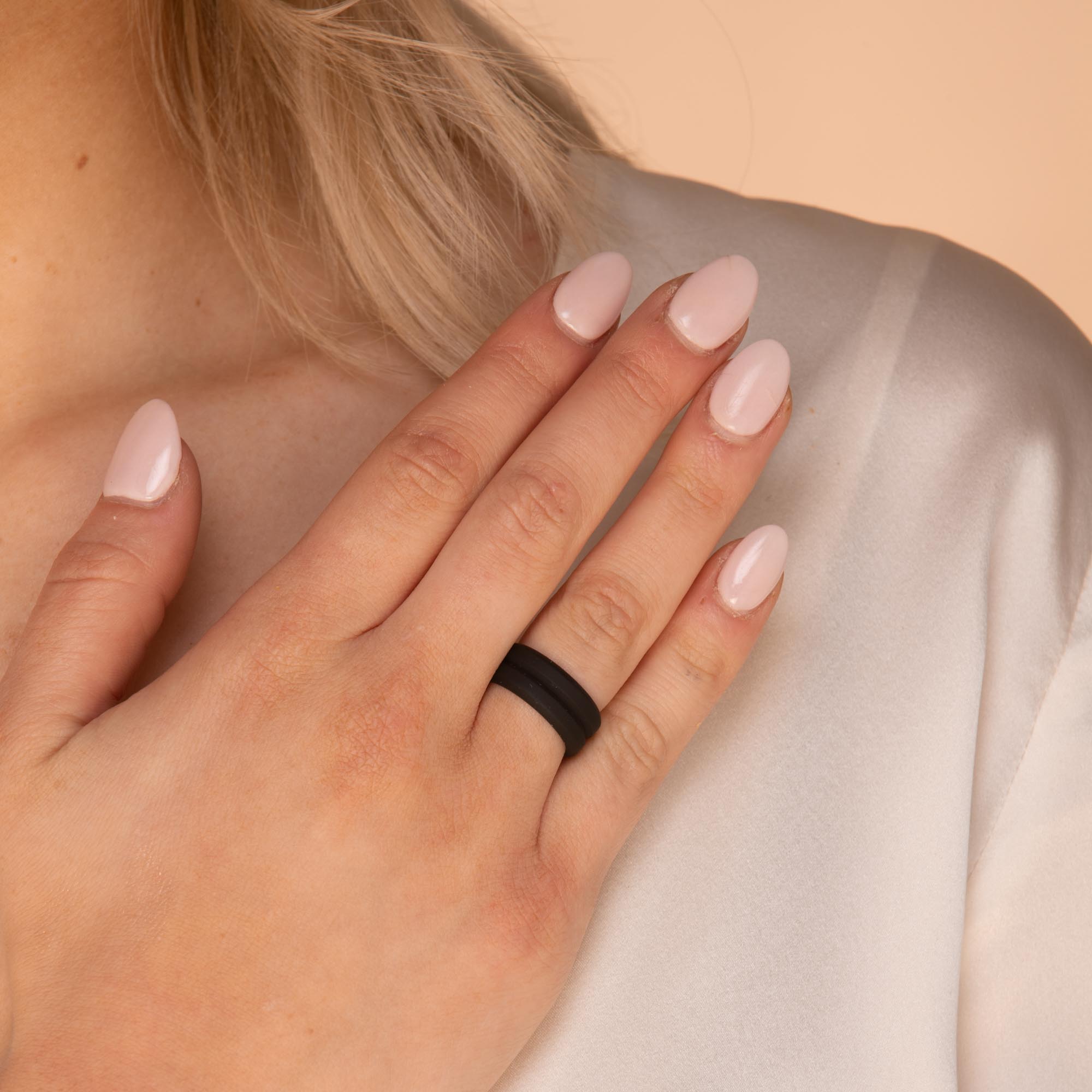 The Royal Black - Silicone Ring