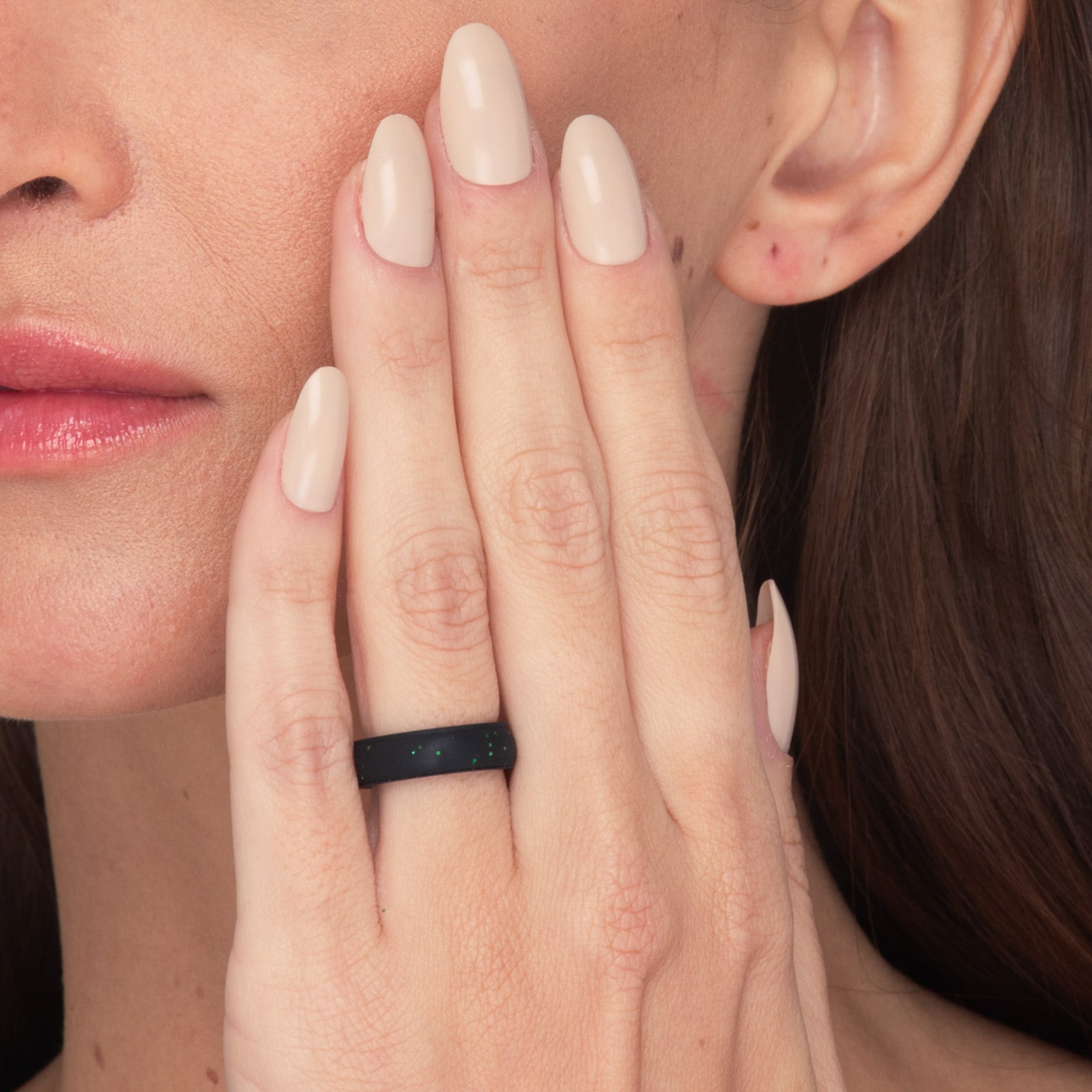The Onyx Gleam - Silicone Ring